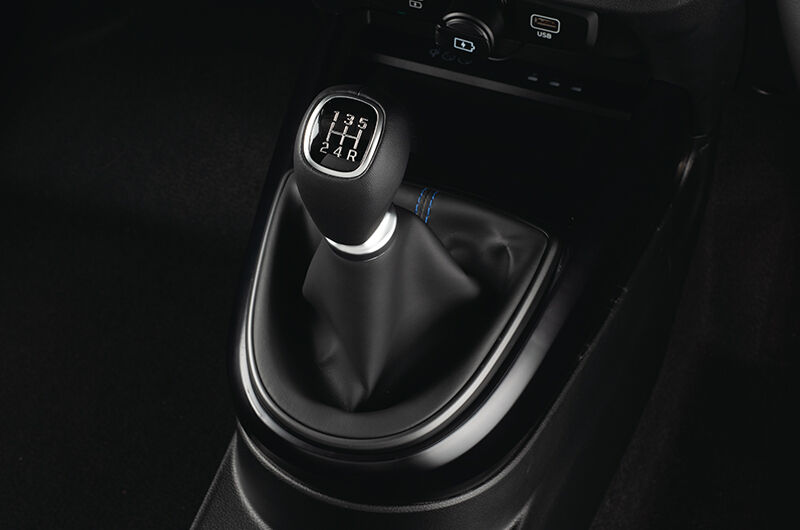 5-speed manual transmission with 1.2 l Kappa petrol & 1.2 l Bi-Fuel Kappa petrol with CNG