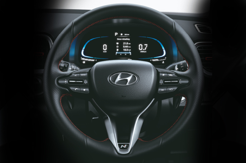 3 SPOKE LEATHER STEERING WHEEL