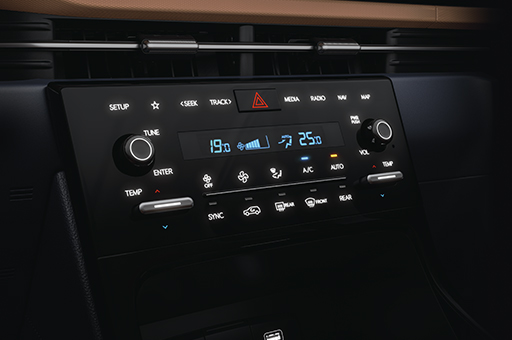 DUAL ZONE AUTOMATIC TEMPERATURE CONTROL WITH TOUCH CONTROL