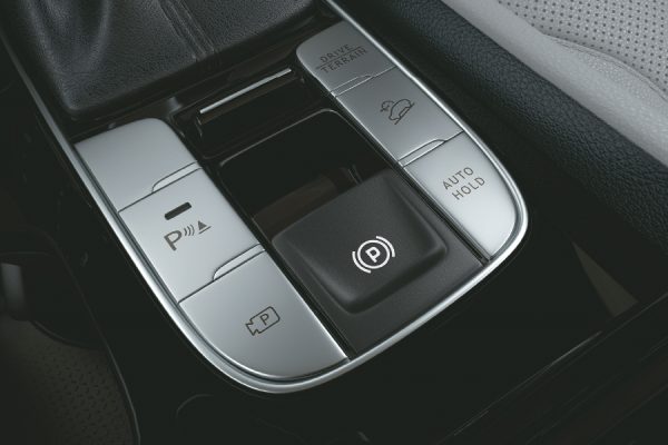 ELECTRIC PARKING BRAKE & FRONT PARKING SENSORS