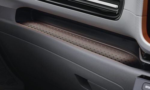 SOOTHING AMBER AMBIENT LIGHTING